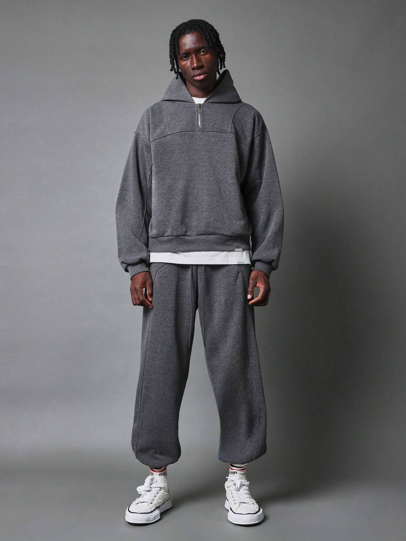 Conjunto SUMWON Oversized Zíper Parcial Jogger
