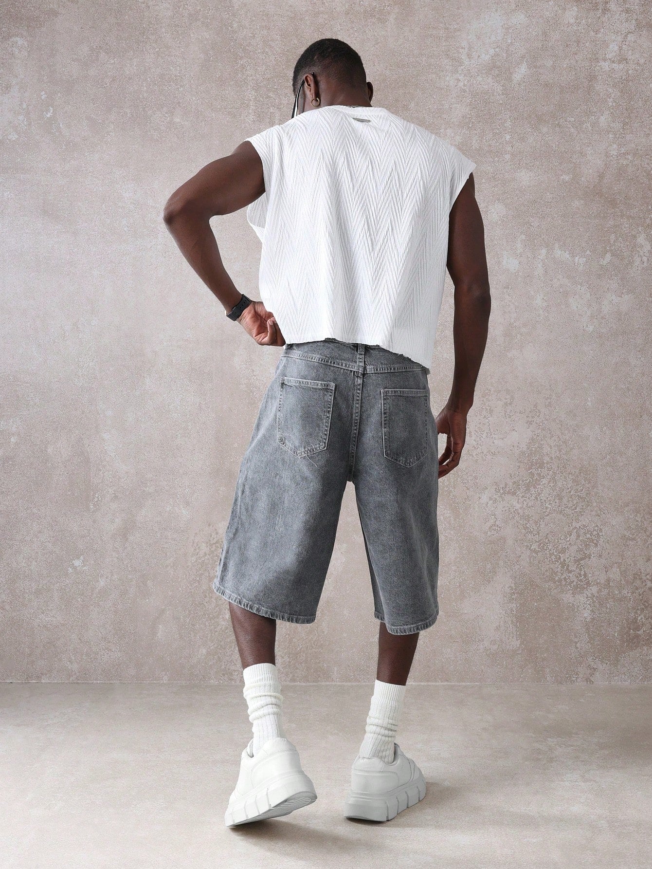 Shorts SUMWON Chicanos Bordado