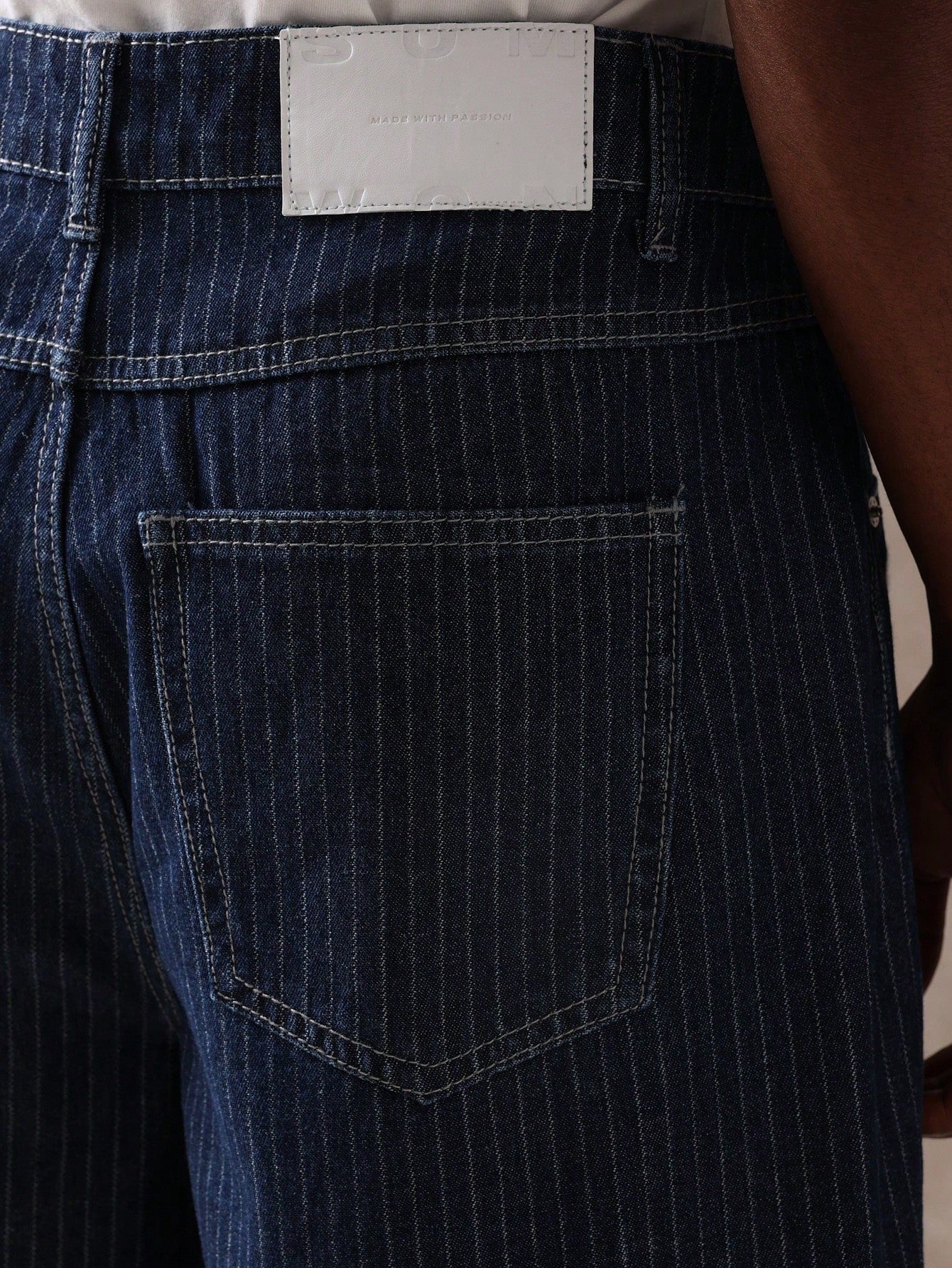 Shorts SUMWON Chicanos Bordado