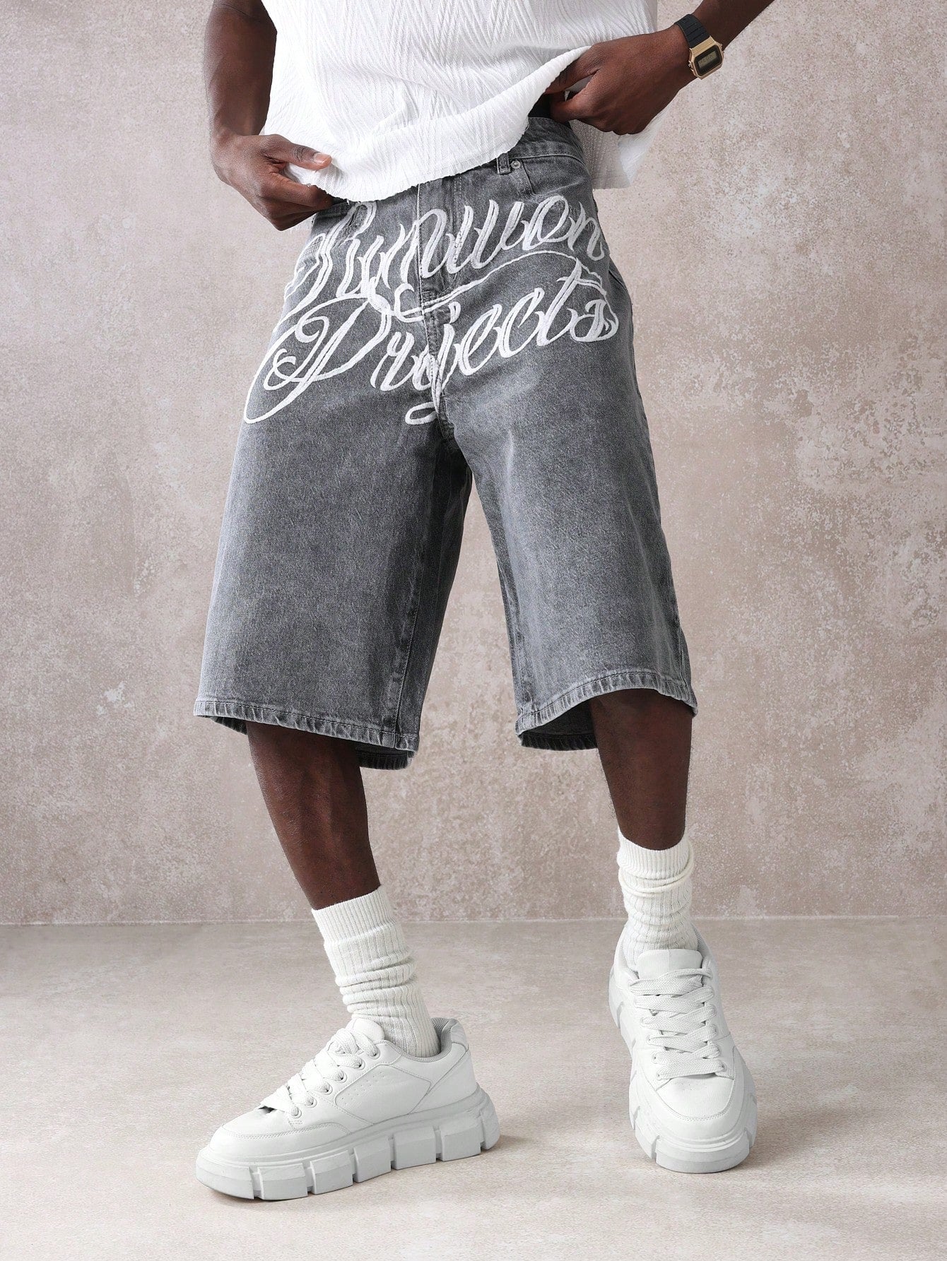 Shorts SUMWON Chicanos Bordado