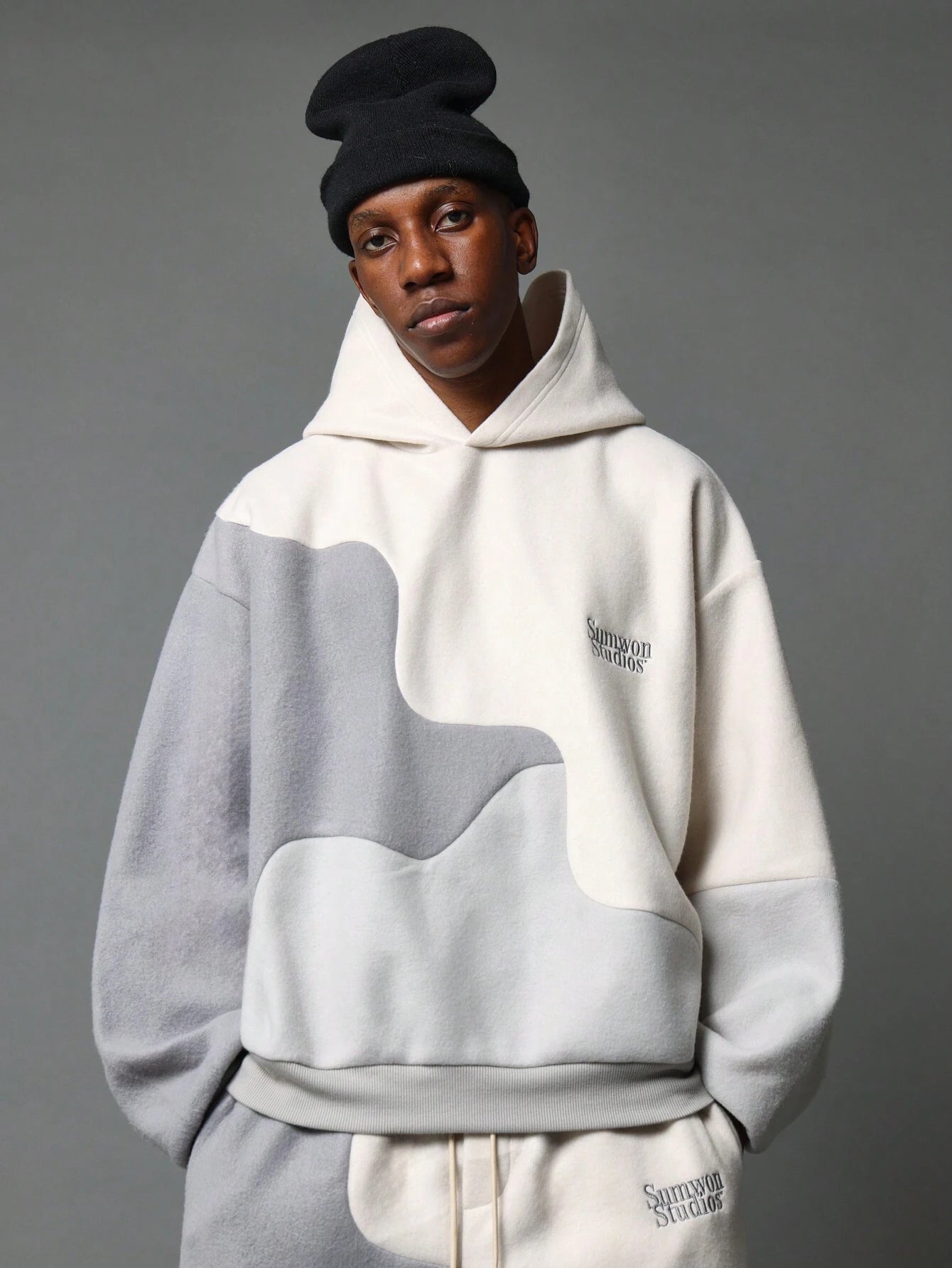 Conjunto SUMWON Oversized Jogger Greys