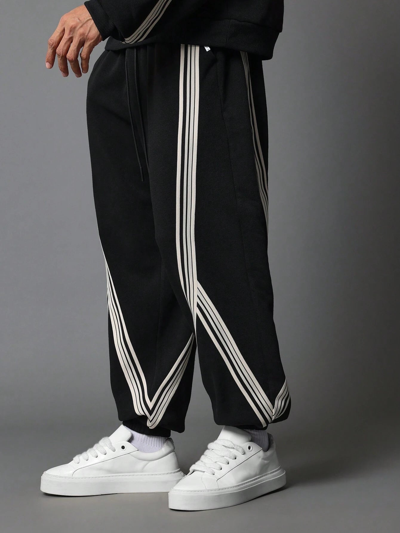 Conjunto SUMWON Oversized Overhead Black Linhes