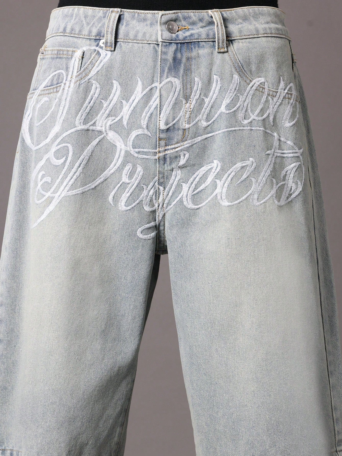 Shorts SUMWON Chicanos Bordado